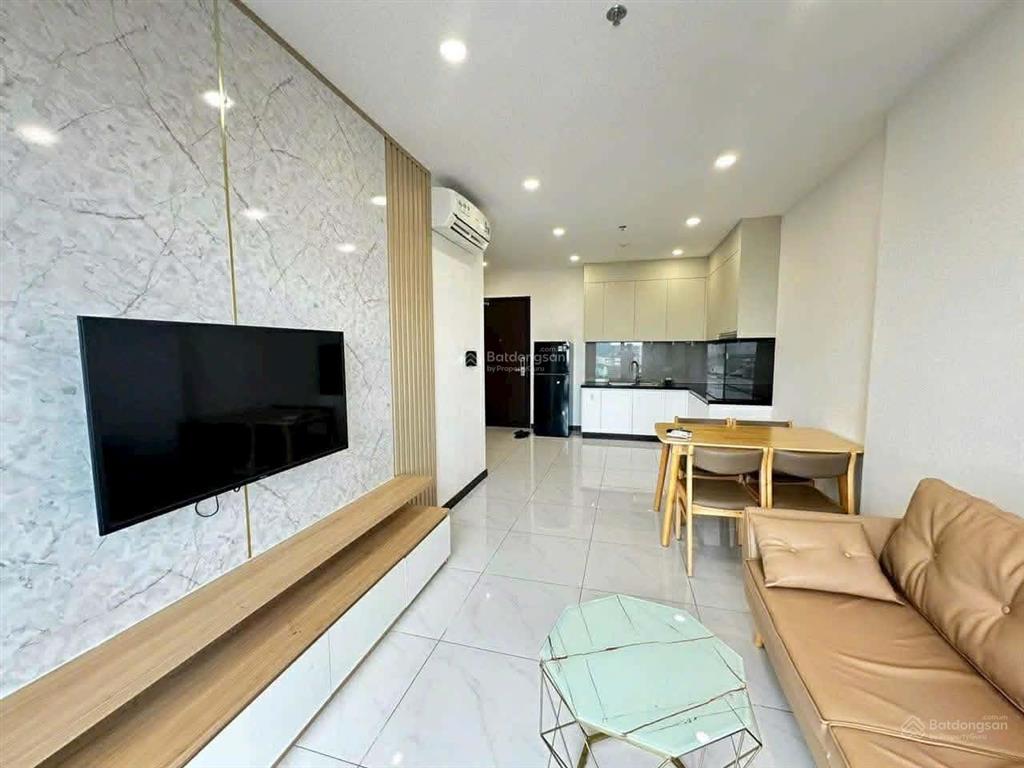 Hạ giá bán nhanh căn hộ đào duy từ quận 10, dt 68m2, 2pn 2wc, ban công thoáng, giá 1 tỷ 83