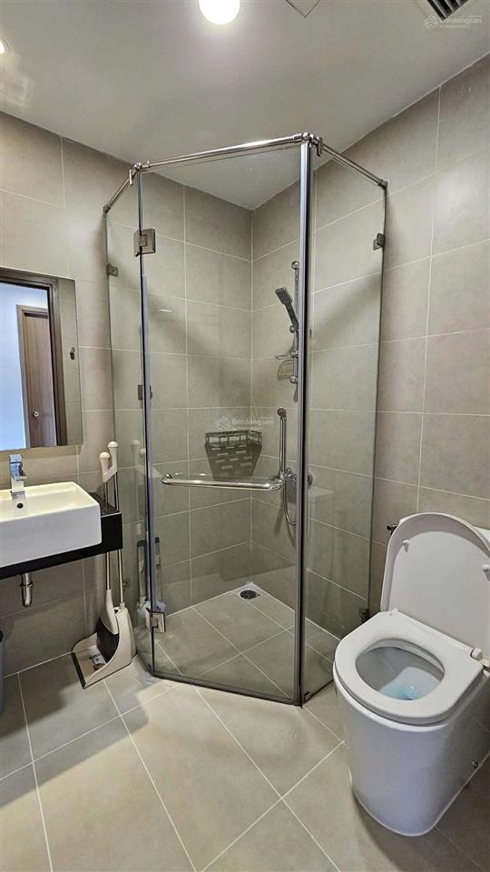 Hạ giá bán nhanh căn hộ đào duy từ quận 10, dt 68m2, 2pn 2wc, ban công thoáng, giá 1 tỷ 83