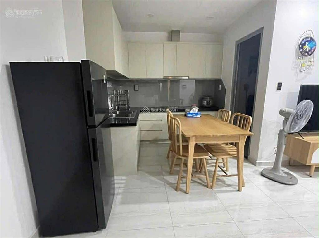 Hạ giá bán nhanh căn hộ nguyễn phúc nguyên q3, dt 70m2, 2pn2wc, sổ hồng sẵn