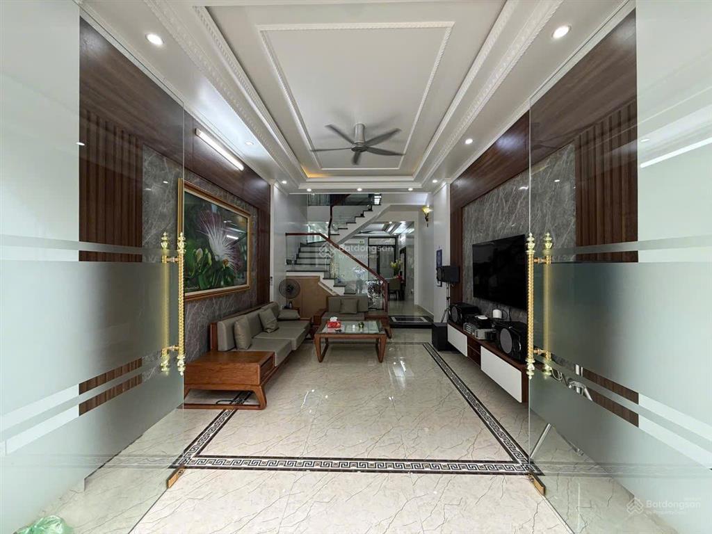Siêu phẩm nhà 4 tầng tuyến 2 ngô gia tự, full nội thất cao cấp, đường 12m, vỉa hè 3m, chỉ 9 tỷ