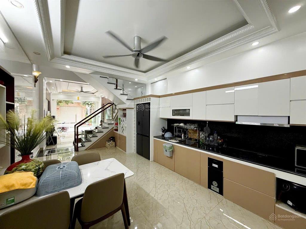 Siêu phẩm nhà 4 tầng tuyến 2 ngô gia tự, full nội thất cao cấp, đường 12m, vỉa hè 3m, chỉ 9 tỷ