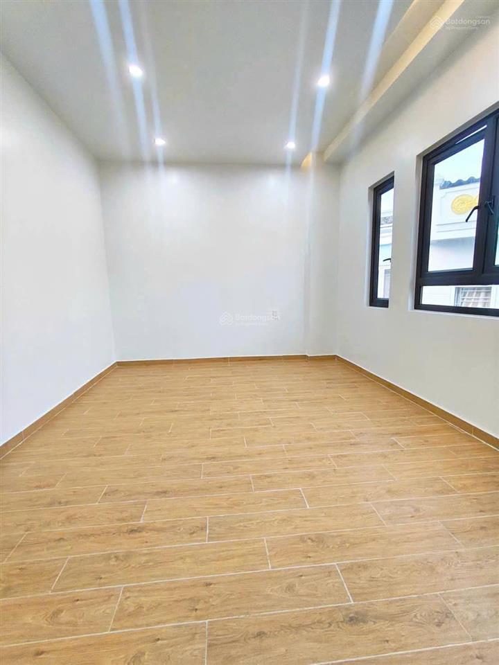 Giá tốt! bán nhà 4 tầng miếu hai xã, lê chân lô góc thoáng sáng 4 phòng ngủ chỉ 3,68 tỷ
