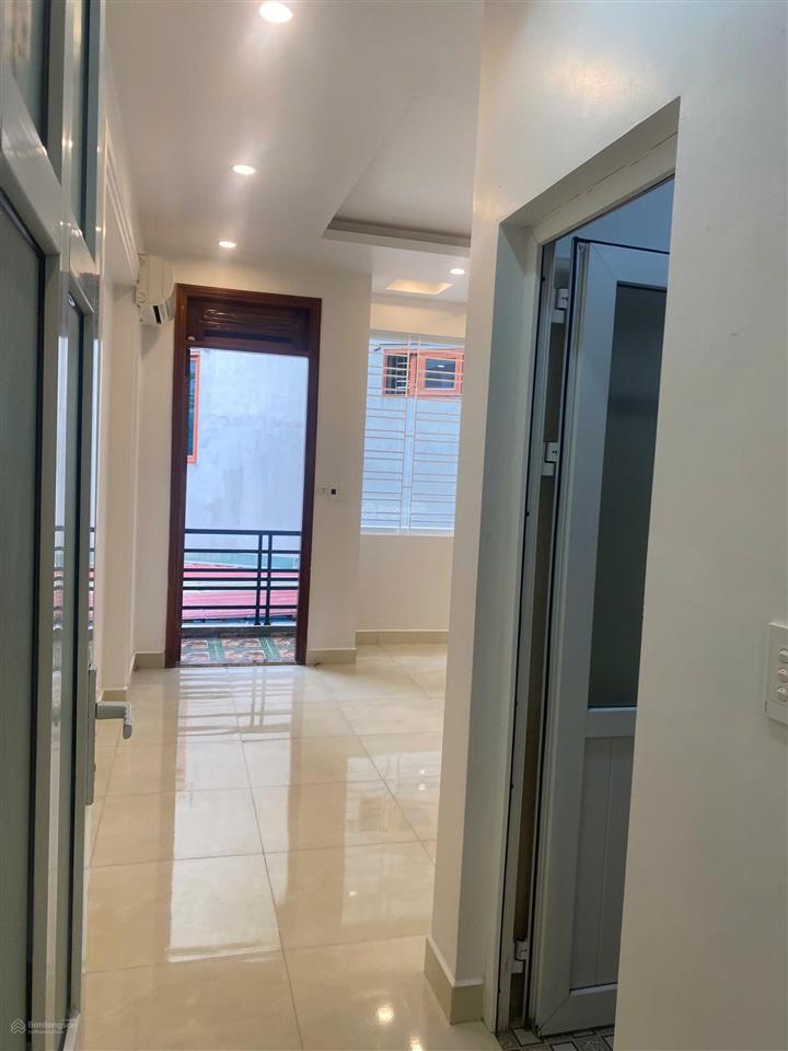 Nhà dân xây, khu thư trung, văn cao, hải phòng, 5pn khép kín, khe thoáng 1m, dòng tiền 15tr/th