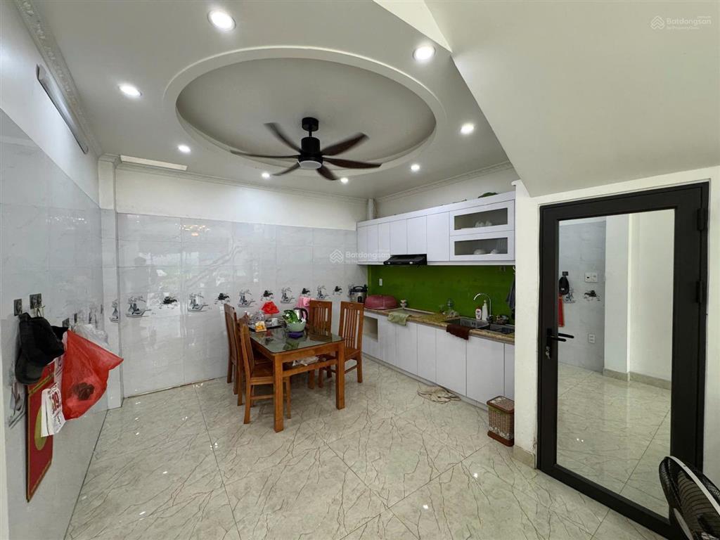 Nhà mới 4 tầng tđc tam kỳ  góc dân, trước công viên, gara ô tô, chỉ 6,35 tỷ