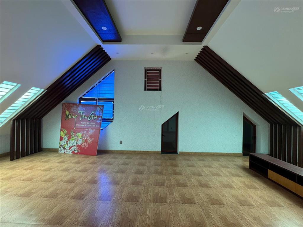 Cho thuê biệt thự sân vườn 500m² lê hồng phong, bể bơi riêng, 6pn, có văn phòng, chỉ 50 triệu