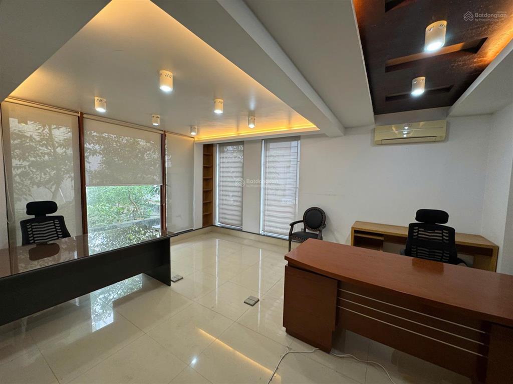 Cho thuê biệt thự sân vườn 500m² lê hồng phong, bể bơi riêng, 6pn, có văn phòng, chỉ 50 triệu