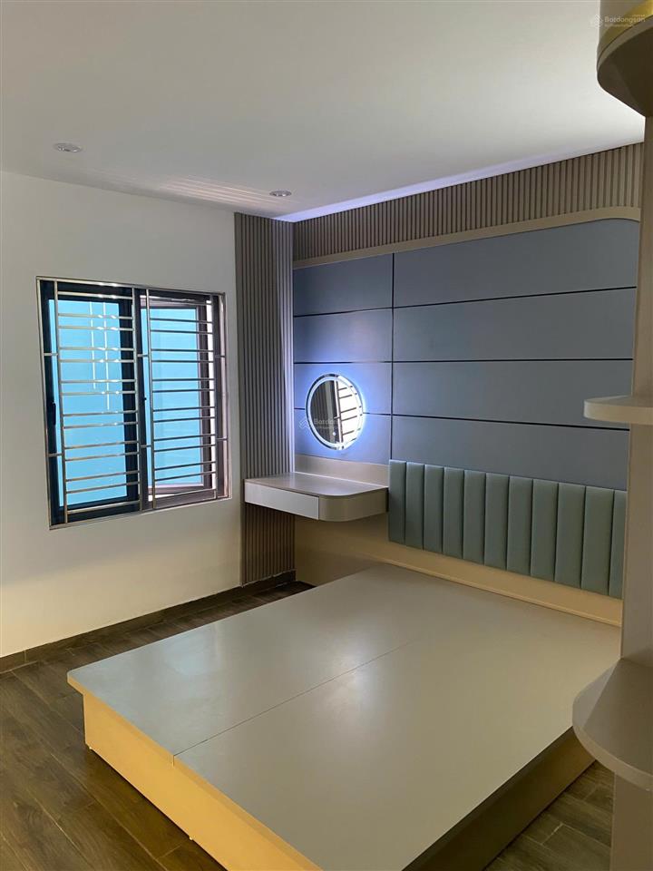 Bán nhà mặt đường tô vũ  văn cao  gara ô tô  83m²  chỉ 10 tỷ