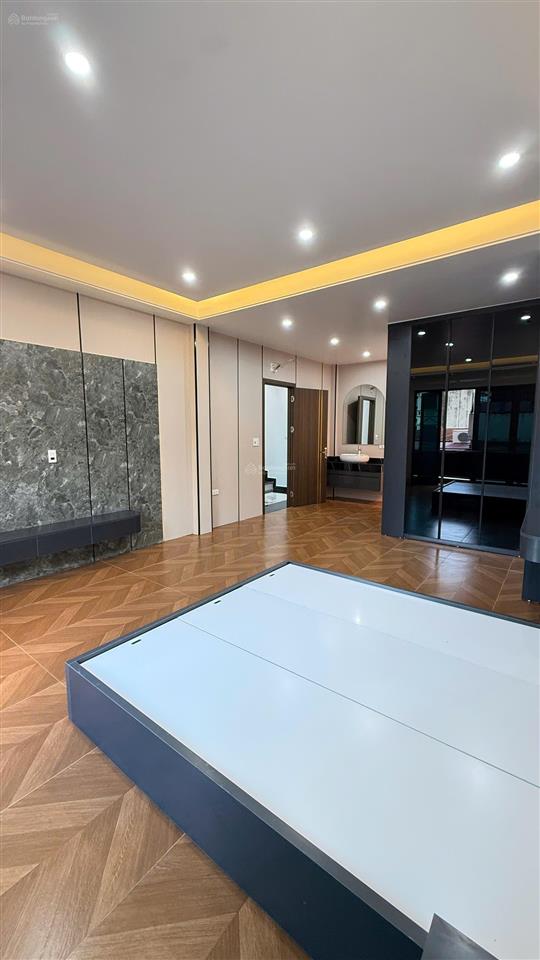Biệt thự xây mới gần vườn hồng  76m² mt 9m  full nội thất  chỉ 6,5 tỷ