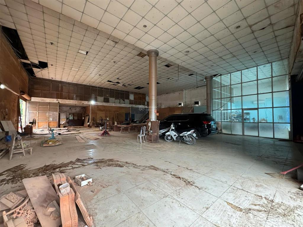 Cho thuê nhà mặt đường nguyễn bỉnh khiêm 550m² mt 20m, giá 39tr/tháng