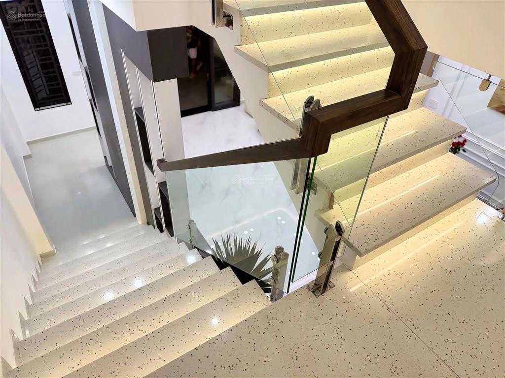 Bán nhà ngô quyền hải phòng 55m² x 4t, mt 6m, sân cổng riêng, gần thái phiên, 4,69 tỷ
