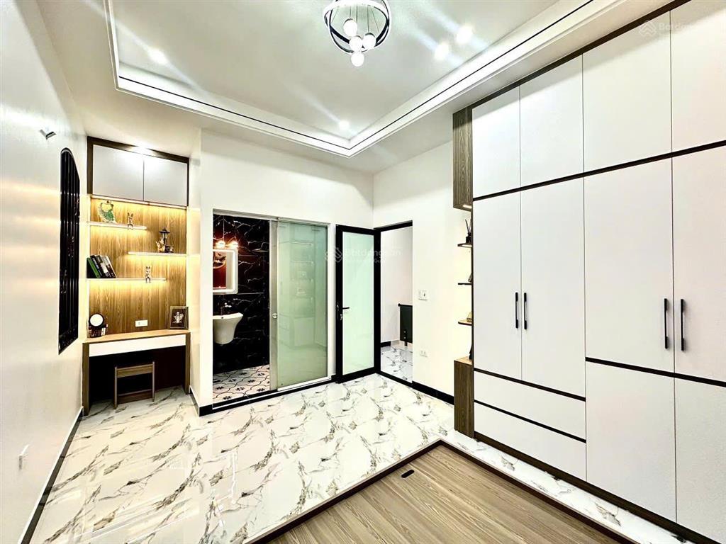 Bán nhà nguyễn công trứ, hải phòng 70m² x 3t xây mới, ô tô đỗ cửa, sân cổng riêng, 3,85 tỷ