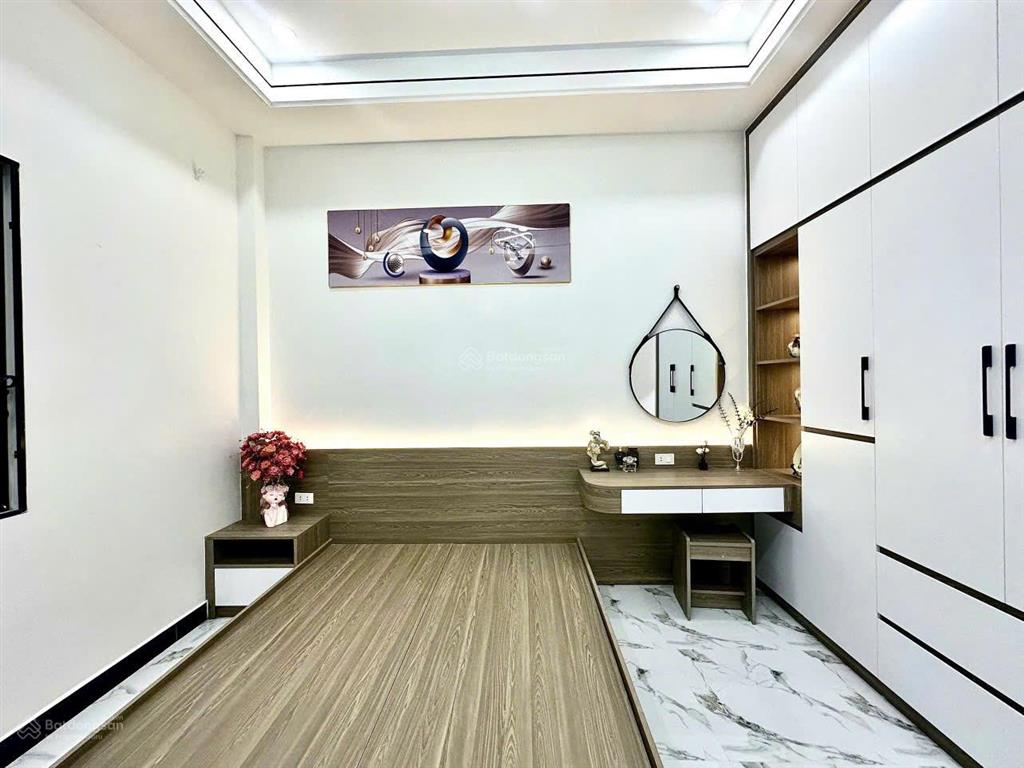 Bán nhà nguyễn công trứ, hải phòng 70m² x 3t xây mới, ô tô đỗ cửa, sân cổng riêng, 3,85 tỷ