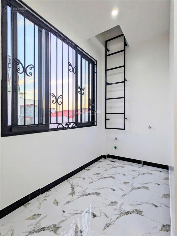 Bán nhà nguyễn công trứ, hải phòng 70m² x 3t xây mới, ô tô đỗ cửa, sân cổng riêng, 3,85 tỷ