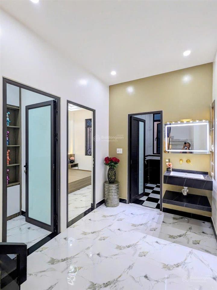 Bán nhà nguyễn công trứ, hải phòng 70m² x 3t xây mới, ô tô đỗ cửa, sân cổng riêng, 3,85 tỷ
