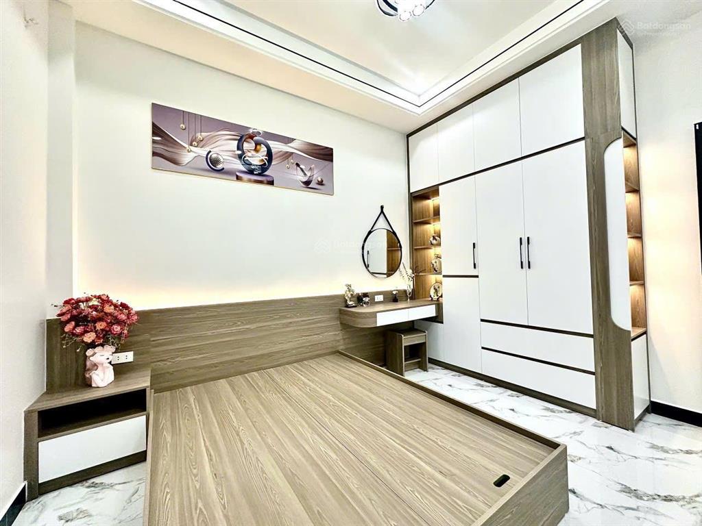 Bán nhà nguyễn công trứ, hải phòng 70m² x 3t xây mới, ô tô đỗ cửa, sân cổng riêng, 3,85 tỷ
