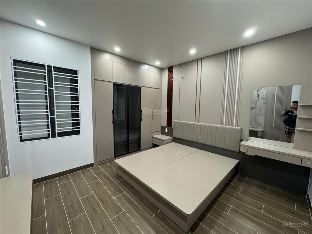 Nhà 5 tầng tân cổ điển thang máy đường 8m ngô gia tự, hải an | 60m² 10 tỷ