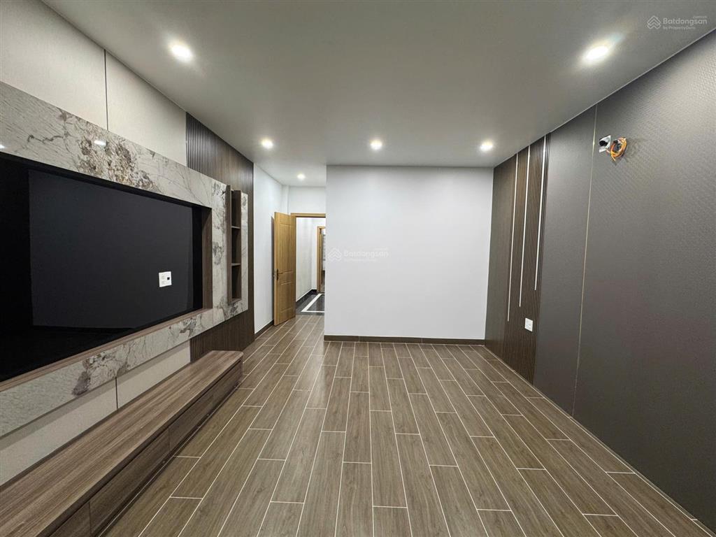 Nhà 5 tầng tân cổ điển thang máy đường 8m ngô gia tự, hải an | 60m² 10 tỷ