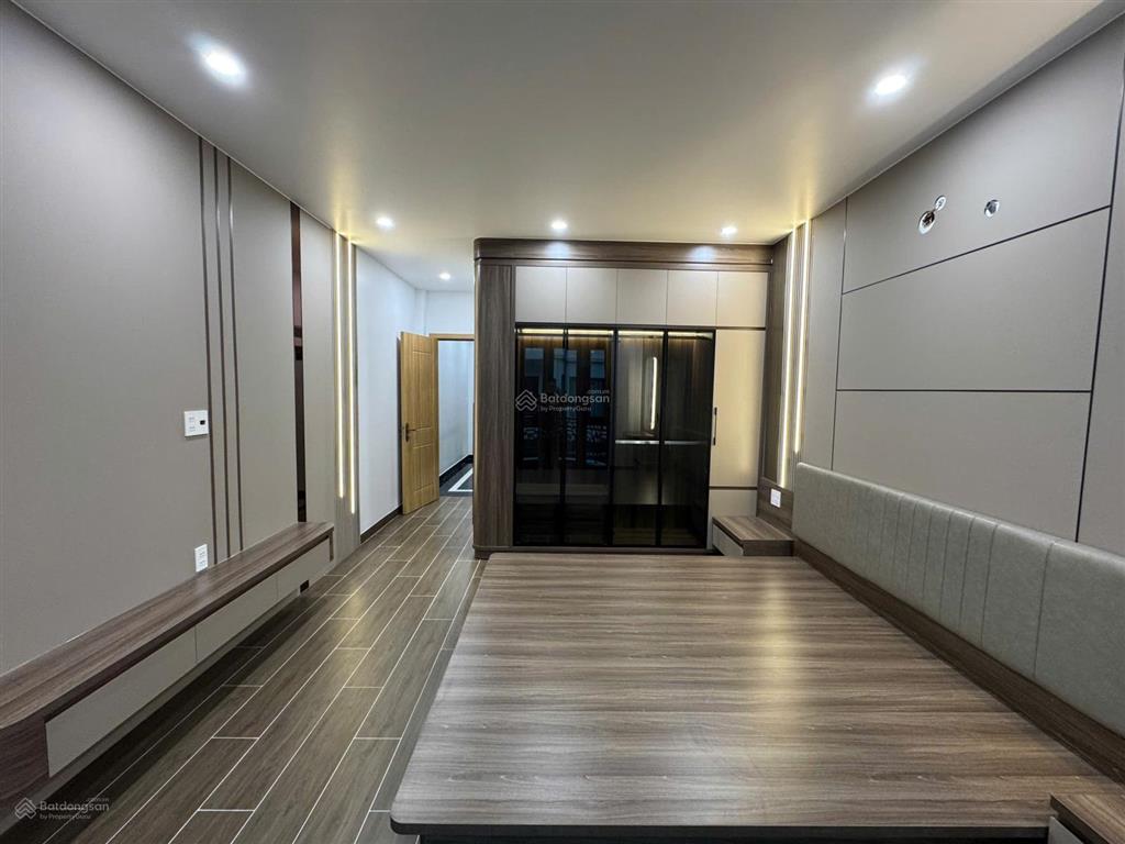 Nhà 5 tầng tân cổ điển thang máy đường 8m ngô gia tự, hải an | 60m² 10 tỷ