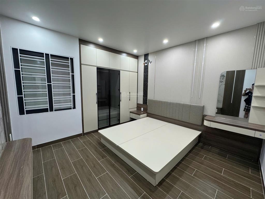 Nhà 5 tầng tân cổ điển thang máy đường 8m ngô gia tự, hải an | 60m² 10 tỷ