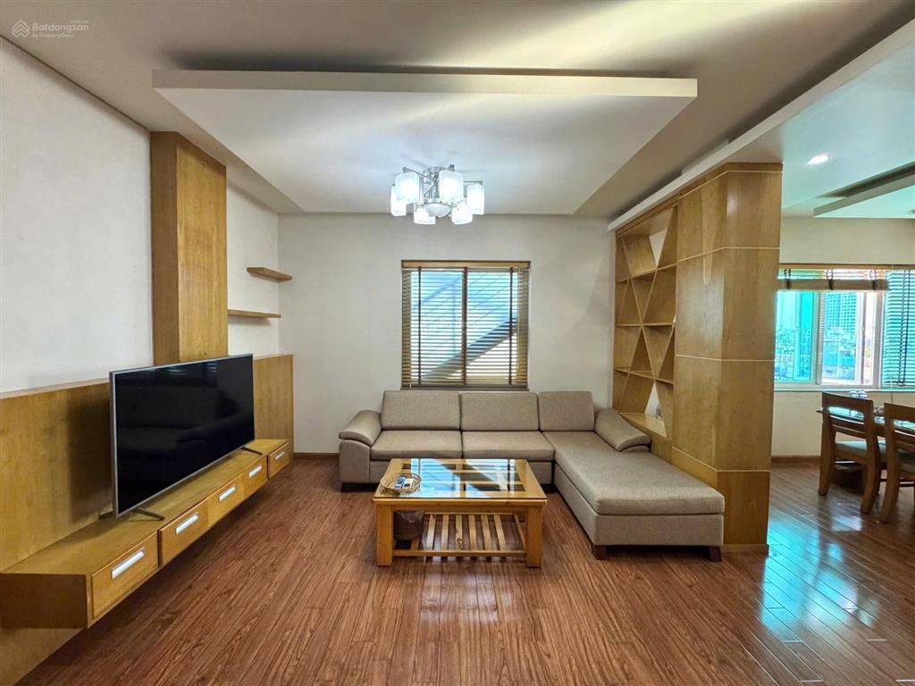 Cho thuê tòa nhà khách sạn 8 tầng gần nhà hát lớn hải phòng 26 căn cao cấp, full nội thất