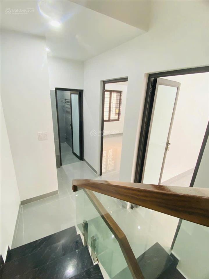 Bán nhà 4 tầng miếu hai xã hải phòng, lô góc 3 mặt thoáng, 41m², 4pn, giá 2,95 tỷ.