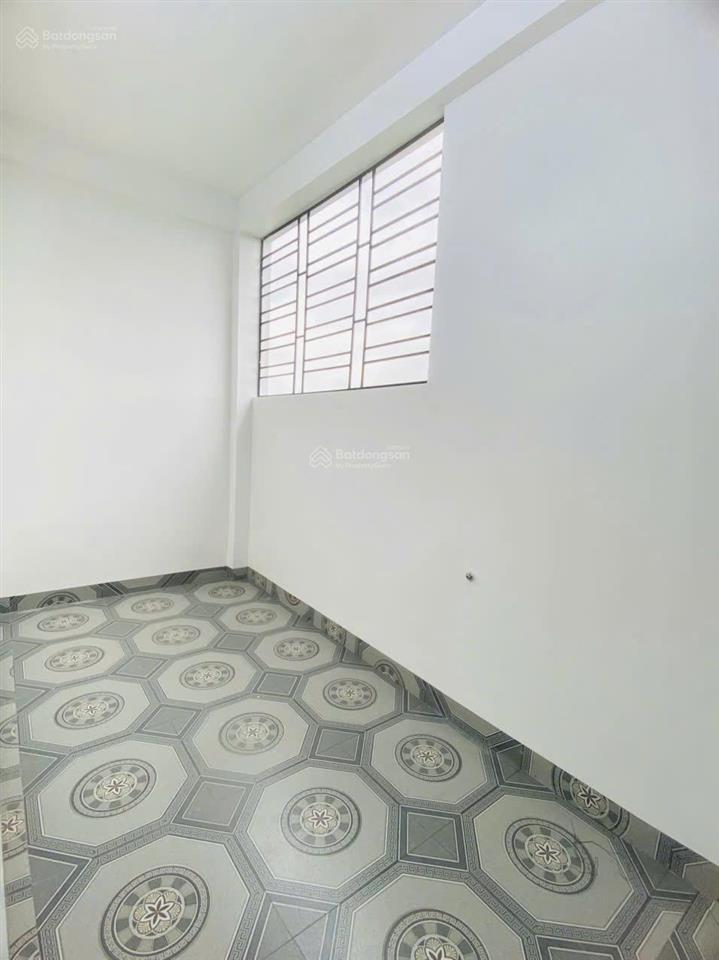 Bán nhà 4 tầng miếu hai xã hải phòng, lô góc 3 mặt thoáng, 41m², 4pn, giá 2,95 tỷ.