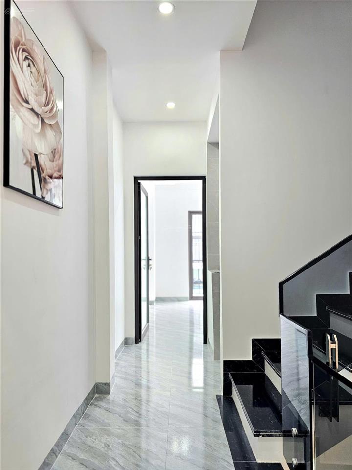 Bán nhà mặt ngõ 52 miếu hai xã, hải phòng, 49m2, 4pn, kinh doanh tốt, giá 4,35 tỷ.