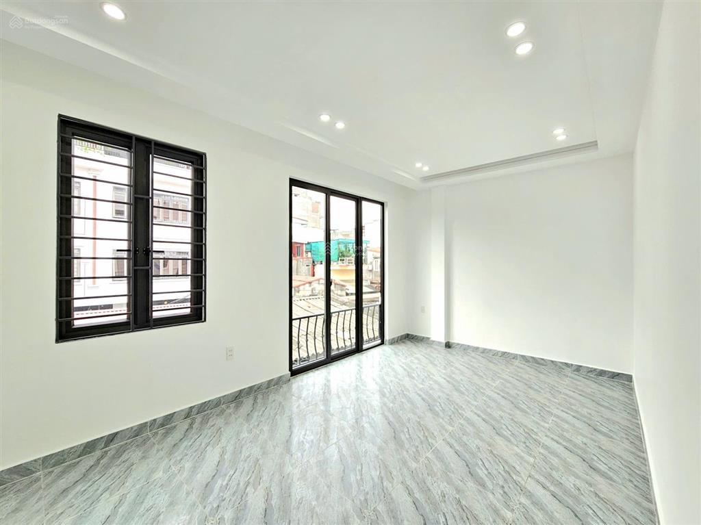 Bán nhà song sinh 193 hồ sen xây độc lập, 4 tầng, ngang 6m giá 4,65 tỷ
