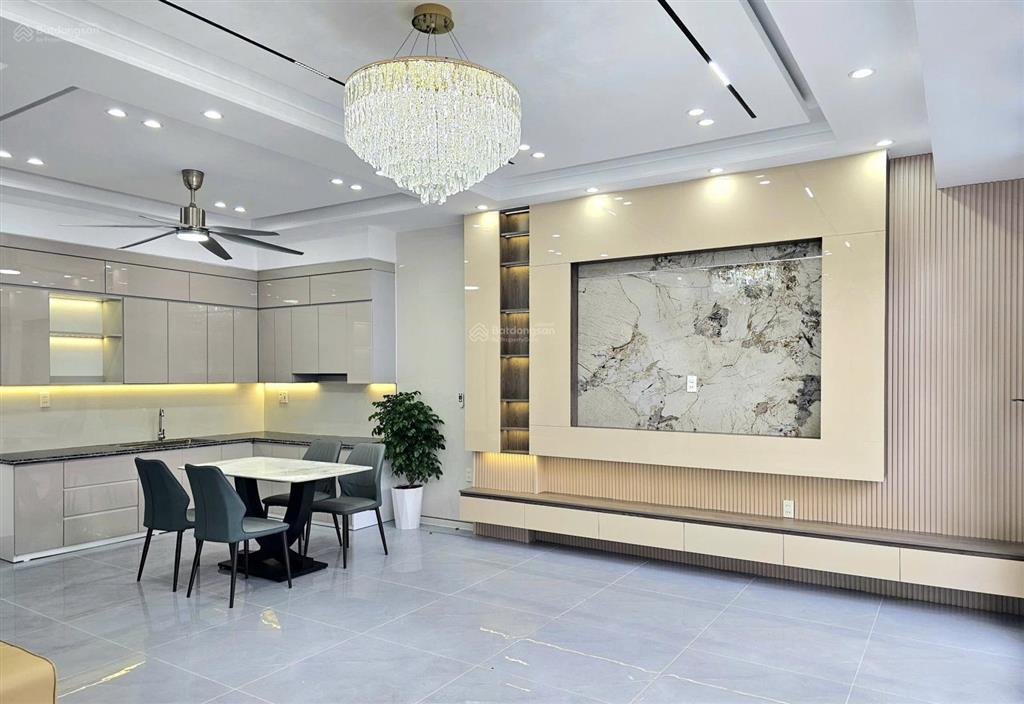 Bán nhà song sinh 193 hồ sen xây độc lập, 4 tầng, ngang 6m giá 4,65 tỷ
