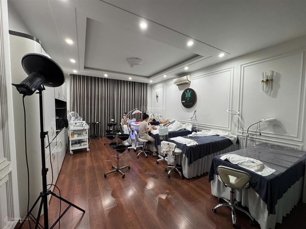 Sang nhượng 100 triệu (3 tháng), nhà 6 tầng nguyễn tất tố, có thang máy, đầy đủ tiện nghi