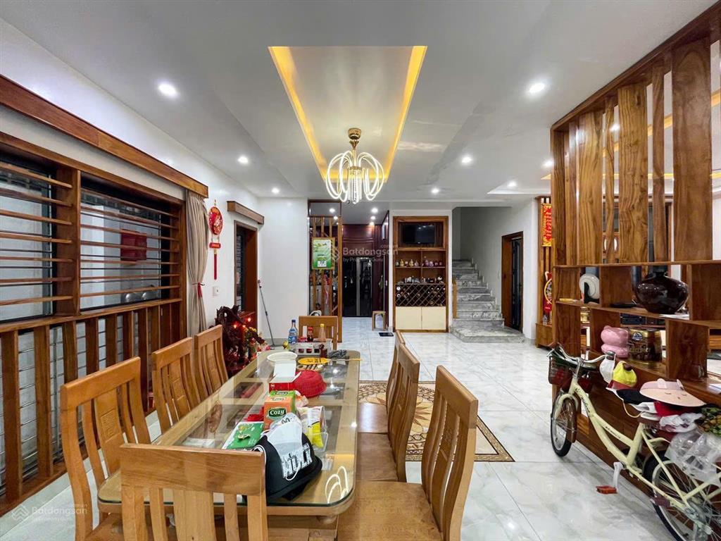 Bán biệt thự sao đỏ ngô gia tự hải phòng, 136m², ngang 12m, 4pn, gần sân bay cát bi, giá 14,899 tỷ.