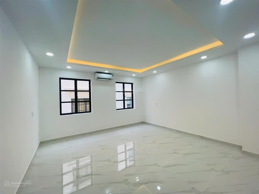 Căn góc 2 mt hướng tây tứ trạch  cityland park hills, p.10 lotte mart gò vấp, có hđ thuê 45tr/th