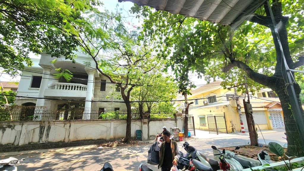 Biệt thự 2 mặt tiền đường bình quới thanh đa, p. 27, bình thạnh, 12m x 32m (398m²) 39tỷ thật 100%