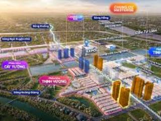 Bán studio tòa y4 view bể bơi nội khu tầng trung giá 4 tỷ (bao phí)