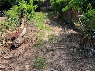 5x22m thổ cư. sổ hồng riêng. gần trung tâm thị trấn. 2xx tr