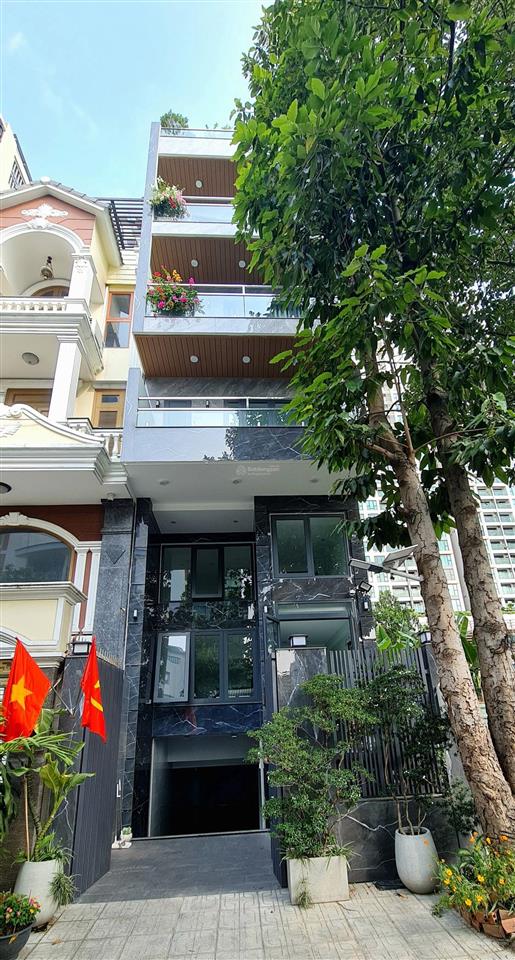 Cho thuê văn phòng  35 triệu/tháng mới xây 3 sàn có thang máy, hầm (gần ubnd tp. thủ đức cũ)
