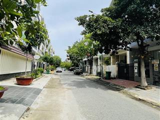 Đất trống có sẵn gpxd ( 5x20m ) không trừ lộ giới  khu vực nhà phố đồng bộ, yên tĩnh  13tỷ