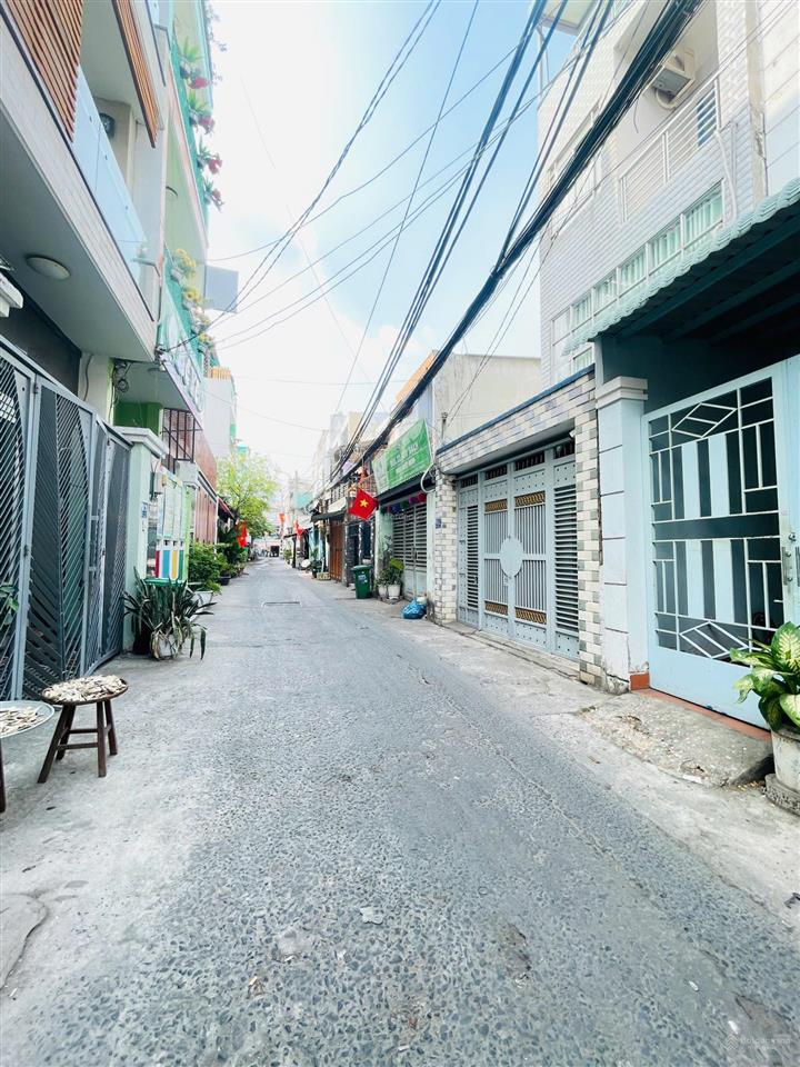 Bán nhà cấp 4 sát đường bùi văn ba  88.8m2 tiện xây mới chdv cho thuê  giá ưu đãi chỉ 8,7 tỷ