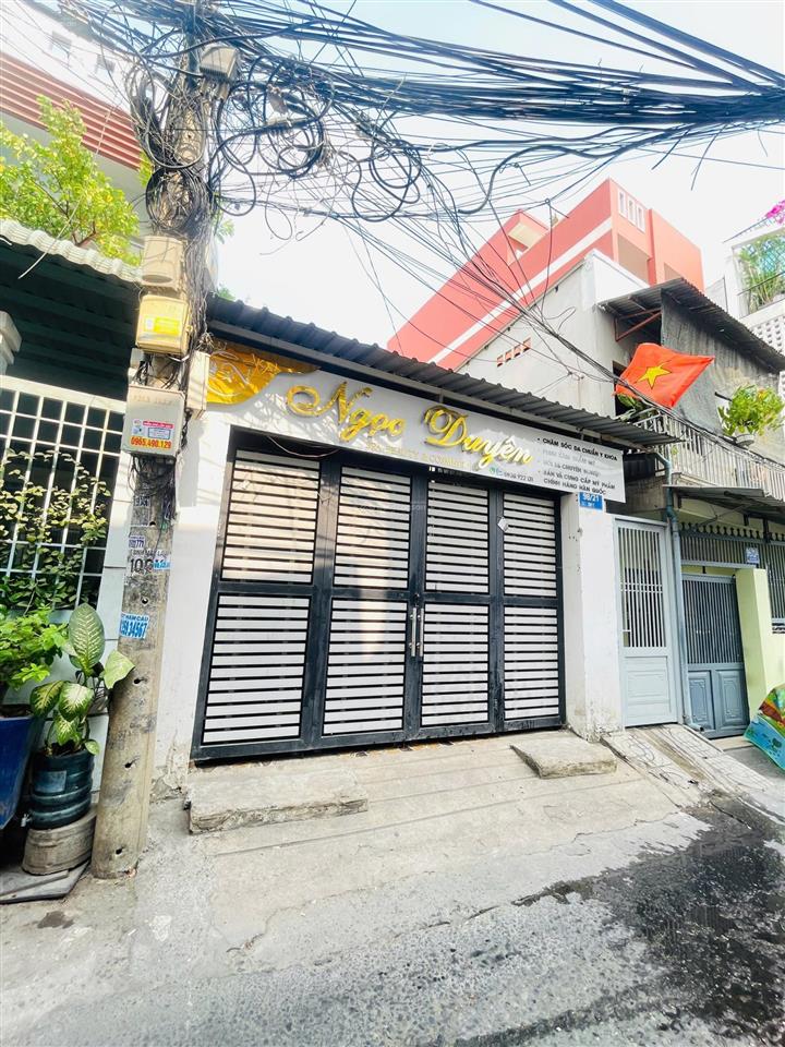 Bán nhà cấp 4 sát đường bùi văn ba  88.8m2 tiện xây mới chdv cho thuê  giá ưu đãi chỉ 8,7 tỷ