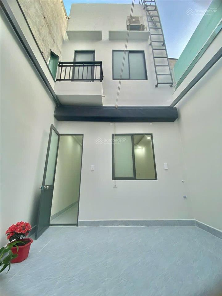Nhà ở 2 tầng hẻm 1225 huỳnh tấn phát (3,5x22m) full nội thất đẹp, vào là ở  giá ưu đãi còn bớt