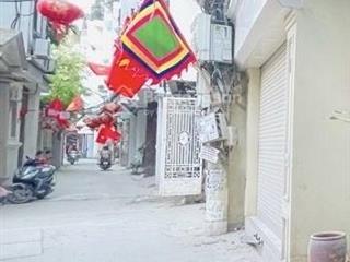 Lạc long quân  tây hồ  50m 6 tầng  mặt tiền 4,2 m  18,9 tỷ