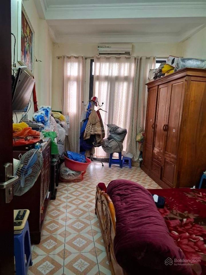 Bán nhà mặt phố nghi tàm  tây hồ  50 m2  5 tầng  mặt tiền 3,6m  33.5 tỷ