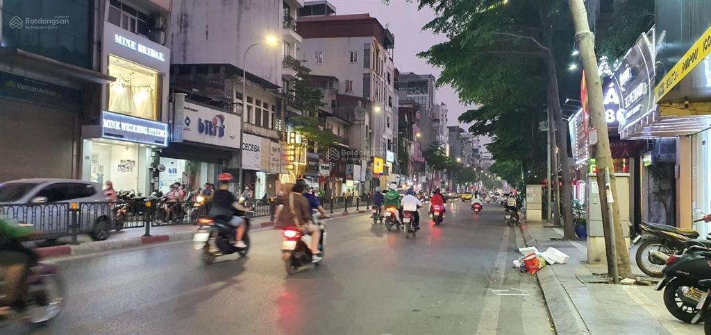 Nhà siêu đẹp  tôn đưc thắng  đống đa  48m  6 tầng  mt 4 m  17,5 tỷ