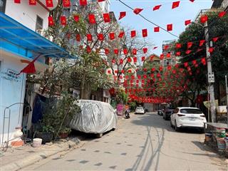 Nhà hoàng hoa thám  ba đình  47m  4 tầng  mặt tiền 3.7m  12 tỷ
