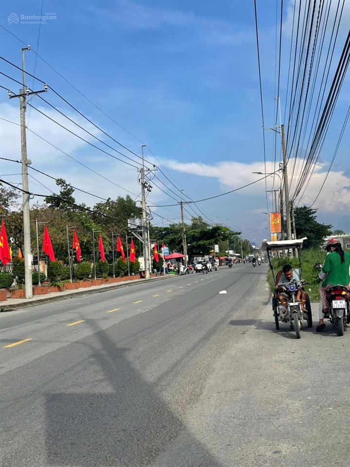 Bán nhà ngay khu công nghiệp thạnh phú, cách công ty changsin vài bước chân