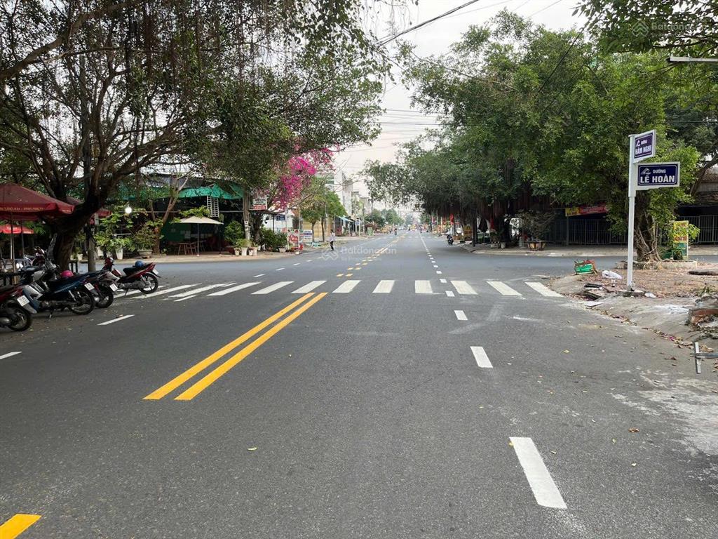 Nhà 15x21 (1 lầu đúc) đang kinh doanh quán cà phê tại hàm nghi, bình đức, long xuyên, 20 tỷ