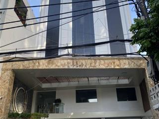 Tòa văn phòng lo góc 266m x 7 tầng  vị trí đắc địa phố nguyễn hoàng  gần bến xe mỹ đình