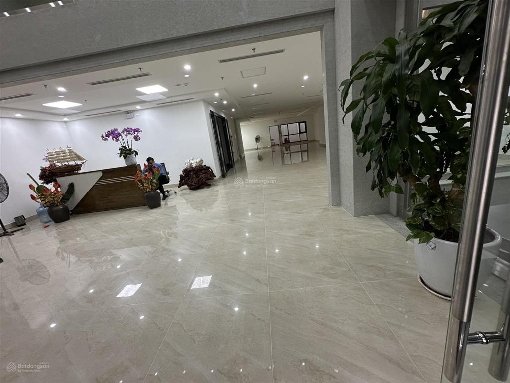 Building mặt phố đống đa 400m2  10 tầng  2 thang máy  dòng tiền 500tr/tháng