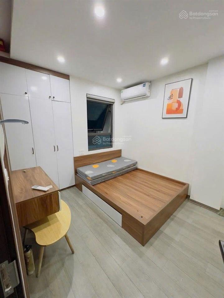 Cầu giấy 155m2  7 chỗ đỗ cửa 20m ra mặt phố  35 phòng  dòng tiền 2.5 tỷ/năm