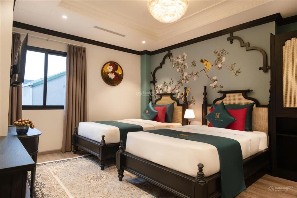 Khách sạn 4 sao  phố cổ hoàn kiếm  30 phòng doanh thu 1 tỷ + /tháng